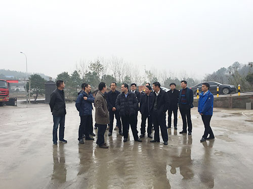 長沙太空金路橋材料有限公司,雙鋼輪壓路機(jī),福格勒瀝青攤鋪機(jī),AC系列,AF系列,SBS系列 長沙太空金路橋材料有限公司,雙鋼輪壓路機(jī),福格勒瀝青攤鋪機(jī),AC系列,AF系列,SBS系列